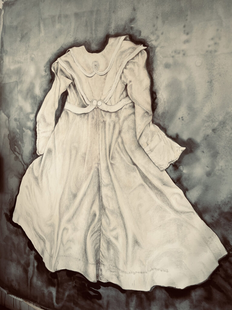 Isobel Travers’ Dress